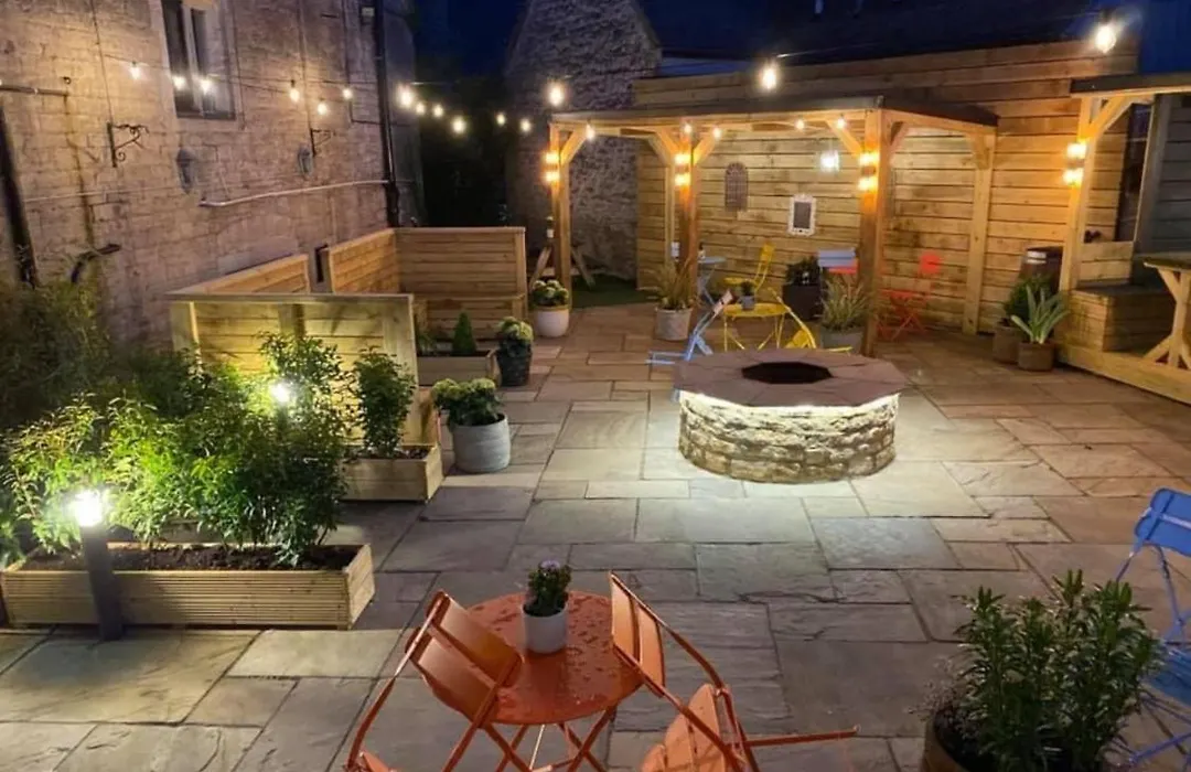 The Rose & Crown Farmhouse Kitchen-1